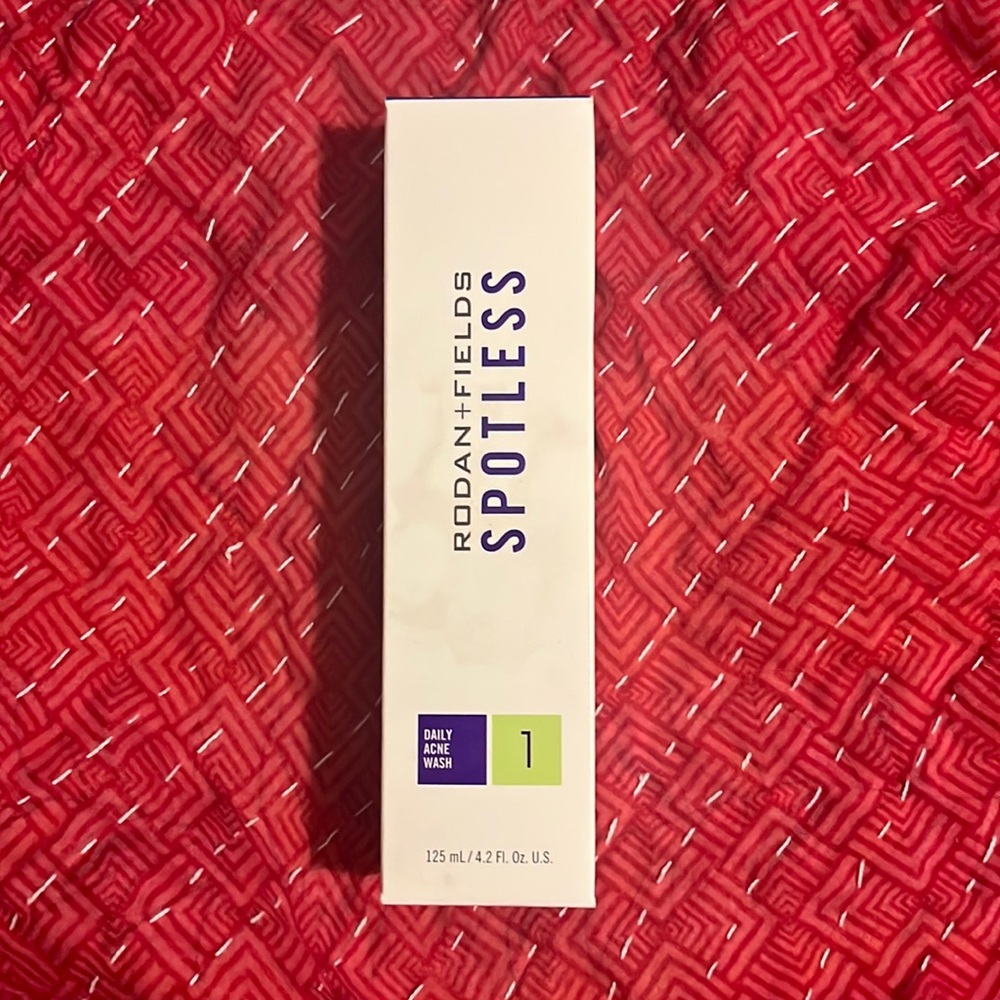 Rodan + Fields Spotless Daily Acne Wash